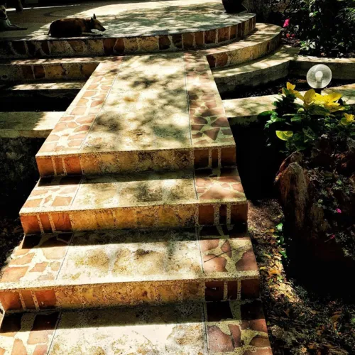 makunduchi_stones_4.jpg